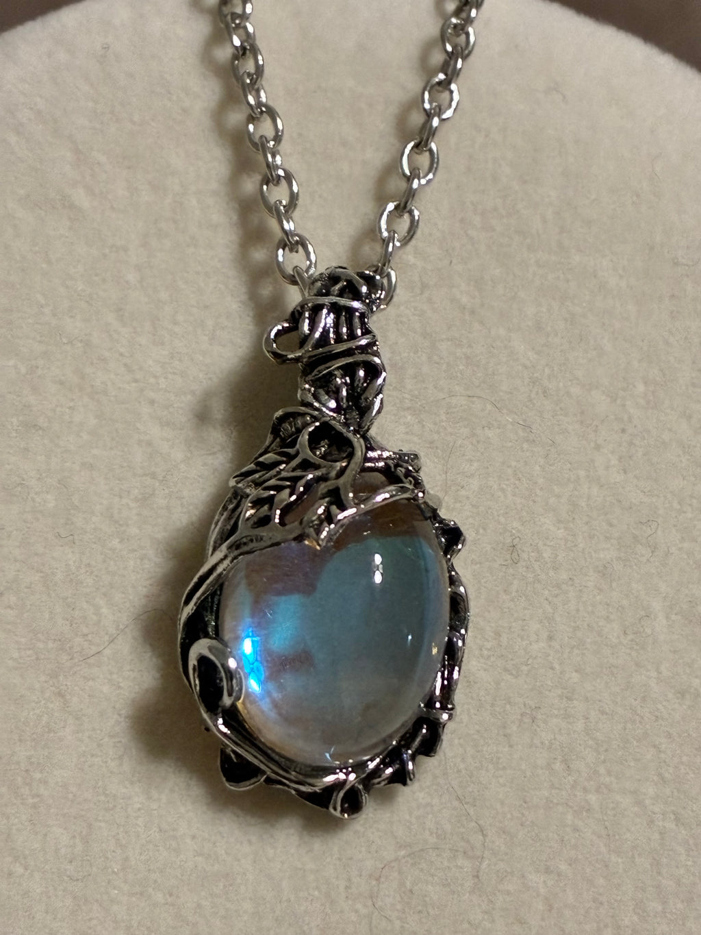 Silver plated vine leaf wrapped moonstone